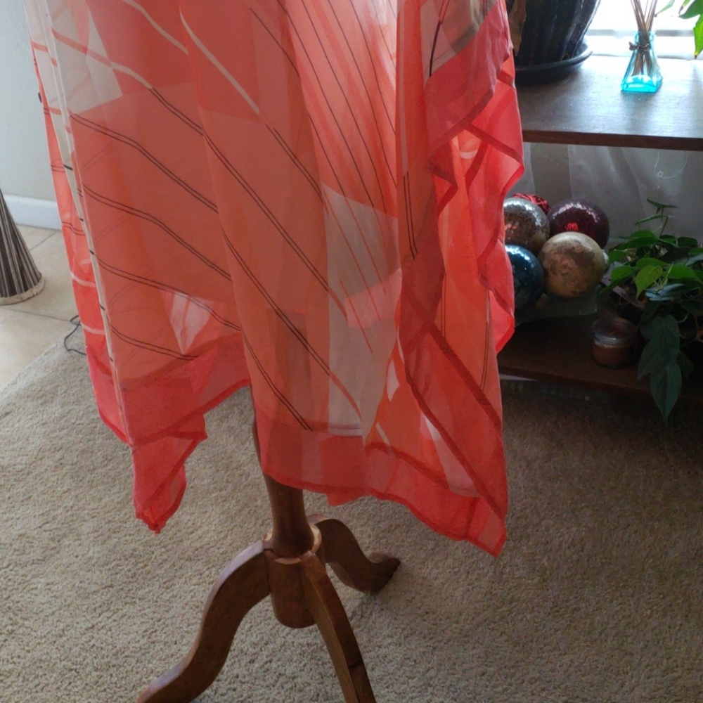 Top - Picture 4 of 6